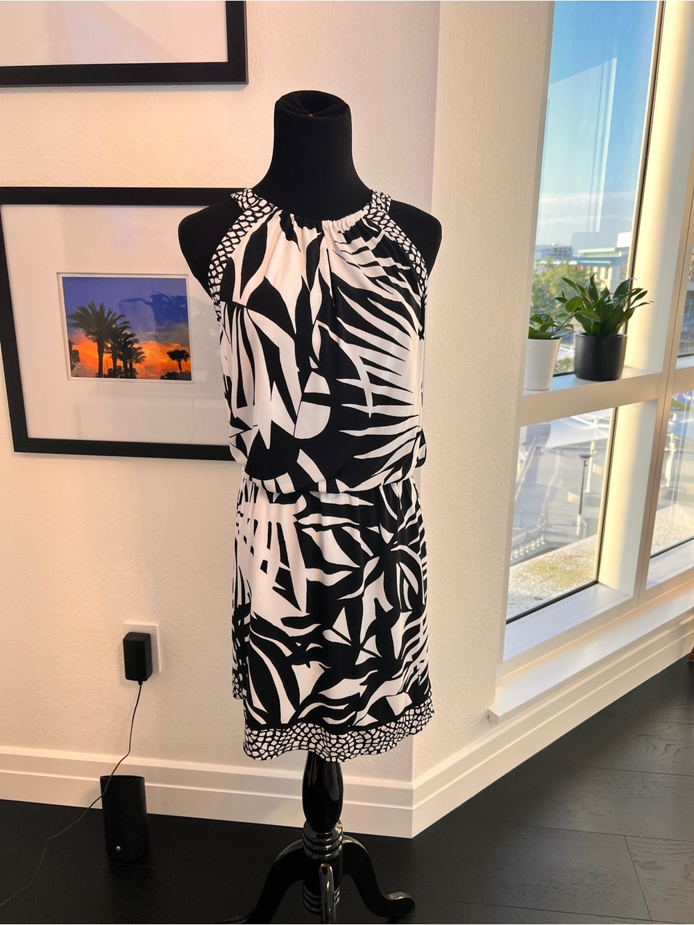 White House Black Market Black and White Printed Mini Dress